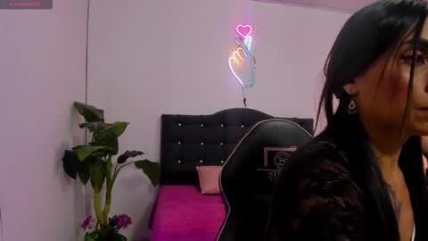 Linda  online show from March 22, 3:54 am