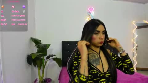 Linda  online show from March 23, 3:32 am