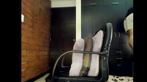 Snapshot of lindsaystonne chatting on December 5, 12:03 pm Cami online show from December 5, 12:03 pm