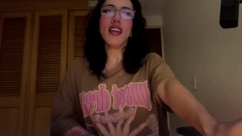 Cami online show from February 4, 8:53 am