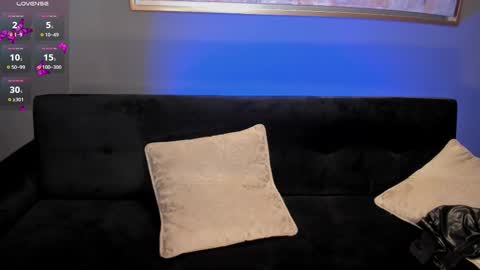 Lin  online show from March 2, 7:12 pm
