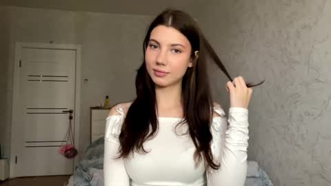 Snapshot of lindseysales chatting on March 21, 1:05 pm Linda online show from March 21, 1:05 pm