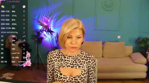 lindsi_luvviv online show from February 1, 3:54 pm