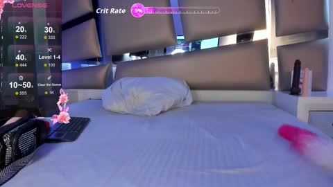 lindsy_evans_ online show from September 30, 2:55 pm