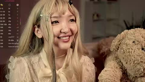 Linh -   online show from May 16, 9:13 pm