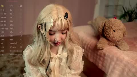 Linh -   online show from May 30, 9:12 pm
