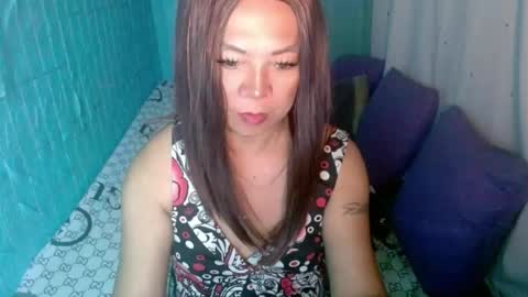 Snapshot of linkingqueens69 chatting on July 28, 1:23 am linkingqueens69 online show from July 28, 1:23 am