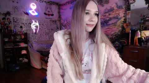 Snapshot of linlin_cuteeee chatting on December 15, 1:24 am Lin online show from December 15, 1:24 am