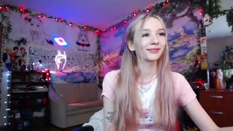 Snapshot of linlin_cuteeee chatting on February 2, 2:06 am Lin online show from February 2, 2:06 am