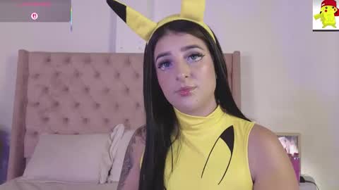 Snapshot of linoshka_1 chatting on November 7, 9:04 pm Luciana online show from November 7, 9:04 pm