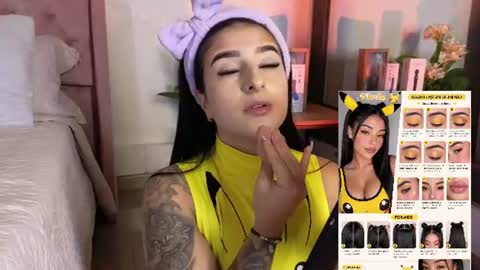 Snapshot of linoshka_1 chatting on July 24, 1:25 am Luciana online show from July 24, 1:25 am