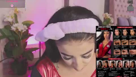Snapshot of linoshka_1 chatting on July 30, 12:31 am Luciana online show from July 30, 12:31 am