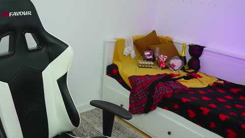 Snapshot of linphea chatting on February 14, 7:10 pm Tina online show from February 14, 7:10 pm