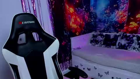 Tina online show from July 23, 5:33 pm
