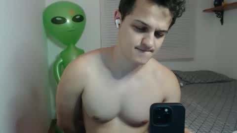 Lion Cluess online show from January 9, 8:54 pm