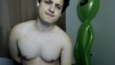 Snapshot of lioncluess chatting on July 19, 8:12 pm Lion Cluess online show from July 19, 8:12 pm