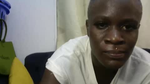 Snapshot of lioness_2 chatting on June 8, 5:57 pm lioness online show from June 8, 5:57 pm