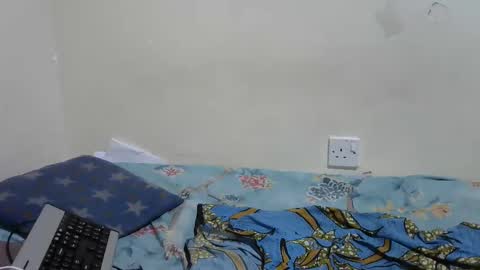 lionesss_ online show from September 22, 7:43 am