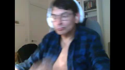 liongr69 online show from February 8, 10:35 pm