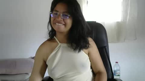 liora online show from March 9, 5:44 am