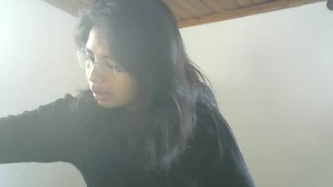 liora online show from March 13, 4:08 am