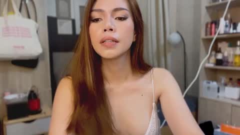 Liora of Ophir online show from March 4, 6:25 pm