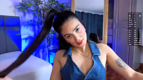 liorasterling online show from April 29, 7:09 pm