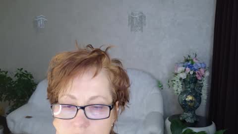 Liora Weiss online show from March 9, 6:39 am