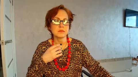 Snapshot of lioraweiss chatting on April 21, 11:38 am Liora Weiss online show from April 21, 11:38 am