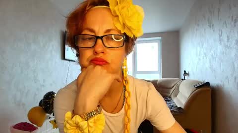 Snapshot of lioraweiss chatting on May 13, 9:06 am Liora Weiss online show from May 13, 9:06 am