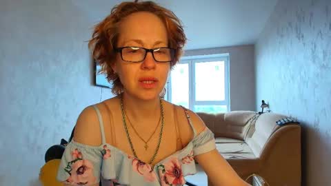 Snapshot of lioraweiss chatting on May 15, 5:14 am Liora Weiss online show from May 15, 5:14 am