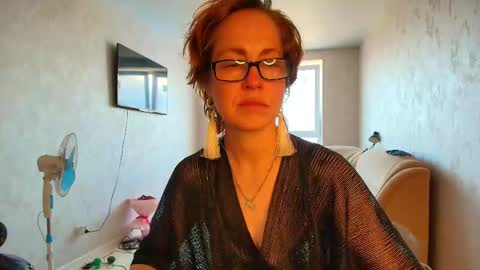 Snapshot of lioraweiss chatting on May 29, 7:50 am Liora Weiss online show from May 29, 7:50 am