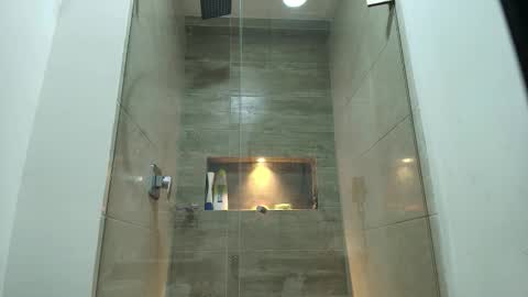 Snapshot of liorvante chatting on March 8, 3:05 pm Lior Vante online show from March 8, 3:05 pm