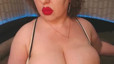 LIpsAddiction online show from December 8, 11:40 pm