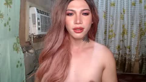 lipshero online show from September 22, 4:47 am