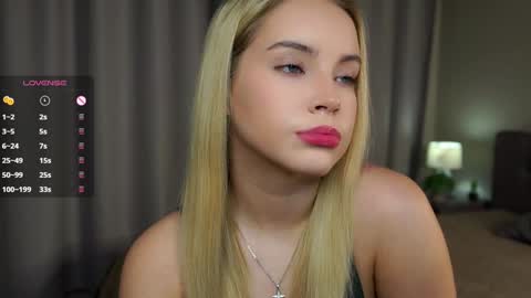 Amelia online show from December 3, 1:08 am