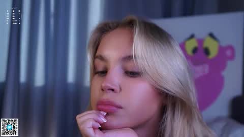 Amelia online show from September 28, 1:11 am