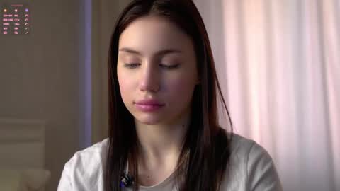 Amelia online show from June 1, 1:40 am