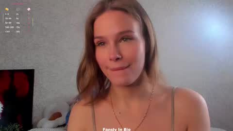 Lina online show from December 3, 1:24 am