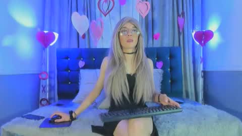 Lis  online show from February 7, 4:05 am