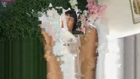Snapshot of lis_vega_ chatting on June 14, 7:49 pm lis_vega_ online show from June 14, 7:49 pm