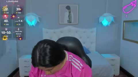 Lisa online show from October 15, 6:19 pm