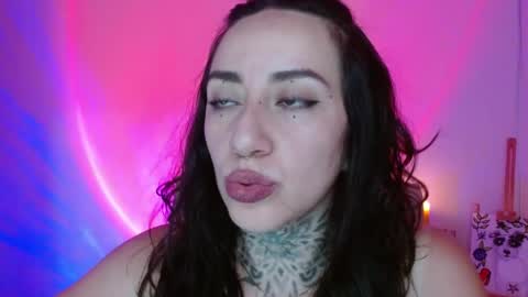 Lisa online show from April 7, 12:55 am