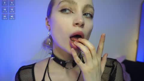 Lisa online show from January 26, 12:33 pm