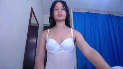 Snapshot of lisa_branch chatting on January 16, 7:52 pm lisa_branch online show from January 16, 7:52 pm