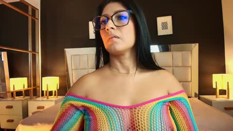 Lisa online show from January 23, 4:04 pm