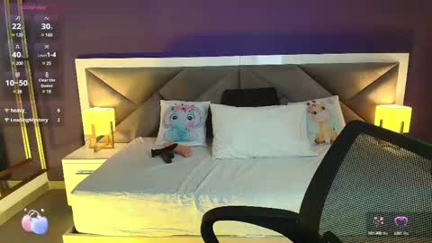 Lisa online show from February 25, 2:22 pm