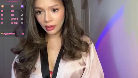 Snapshot of lisa_graham chatting on March 11, 4:18 am lisa_graham online show from March 11, 4:18 am