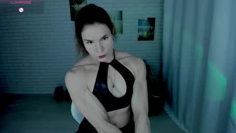 lisa online show from March 10, 9:53 pm