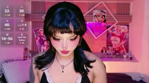 Snapshot of lisa_sparkleee chatting on June 23, 3:37 am lisa_sparkleee online show from June 23, 3:37 am